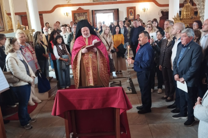 Bulgar Kilisesi’nde “Yunanca Ayin” Krizi