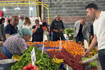 Edirne Pazarında Sezonun İlk Kirazı Cep Yakıyor