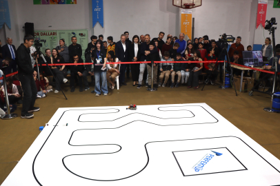 Kırklareli'nde Mimartech'26 Teknoloji Sergisi ve Robot Yarışması Yapıldı