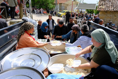 Eceabat'ta Geleneksek Köy Hayrı Düzenlendi