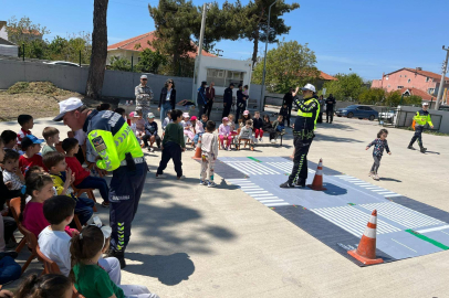 Enez’de Öğrencilere Trafik Eğitimi Verildi
