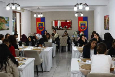 Şehit ve Gazi Aileleri Anneler Günü Programında Buluştu