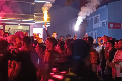 Tekirdağ'da Sarı-Kırmızılı Şampiyonluk Coşkusu Gece Yarılarına Kadar Sürdü