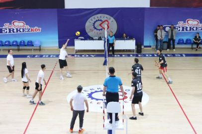 Çerkezköy’de Voleybol Turnuvasında İkinci Gün Heyecanı
