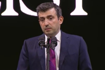 Selçuk Bayraktar: "Yapay Zeka, 'Öfke, Hedonizm ve Korku' Temelli İçerikleri Optimize Ediyor"