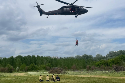 Helikopterle Kurtarma Tatbikatı Gerçeğini Aratmadı