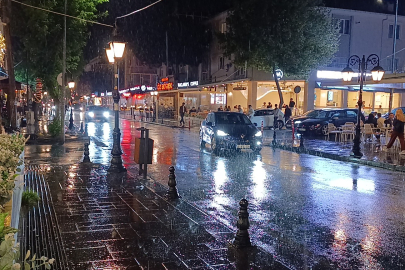 Tekirdağ’da Gece Saatlerinde Sağanak Yağış Etkili Oldu