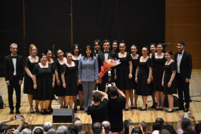 Gencan’dan Topluluk Konserinde Yeni Müze Duyurusu