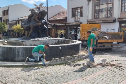 Saraçlar’da Süs Havuzuna Bakım
