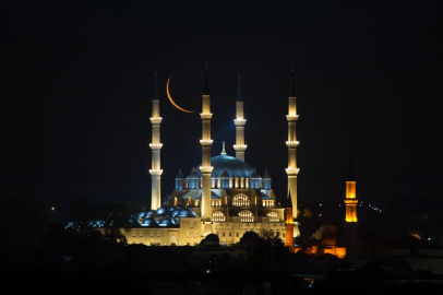 Selimiye'de Hilalli Sabah, Objektiflere Yansıdı