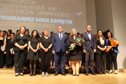 Uzunköprü Muzaffer Atasay Anadolu Lisesi’nden Yıl Sonu Gösterisi