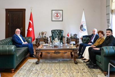 Vali Turan Şehit Ailesini Valilikte Ağırladı