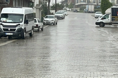 Tekirdağ'da Sağanak Hayatı Olumsuz Etkiledi
