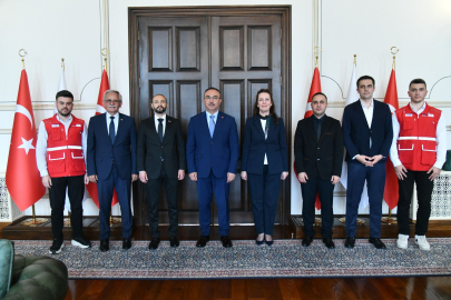 Kızılay Heyetinden Vali Soytürk’e Ziyaret