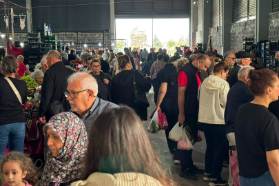 Edirne Halk Pazarında Bayram Bereketi