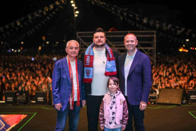 Kırklareli’nde Ekin Uzunlar Konseriyle Festival Coşkusu Zirveye Çıktı