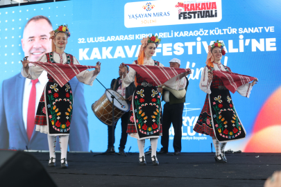 Kırklareli'nde Komşu Ülke Bulgaristan Dans Toplulukları Gösterilerini Sahneledi
