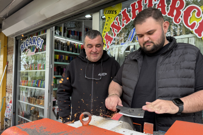 Tekirdağ'da Baba Oğul 147 Yıllık Bıçakçılık Geleneğini Aynı Tezgahta Yaşatıyor
