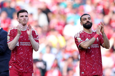 Mohamed Salah ve Robertson'dan Liverpool'a Duygusal Veda