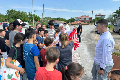 Edirne’deki Bayram Geleneğine “Kurabiyeci Dede” Desteği