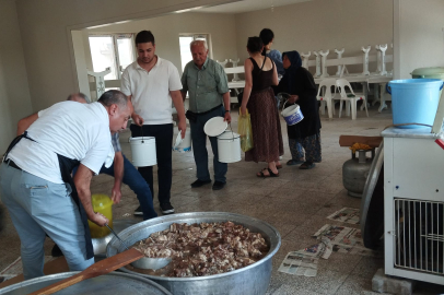 Köyde Asırlık Kurban Geleneği