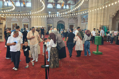Bayram Dönüşünün Son Durağı Selimiye Camii