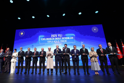 Bakan Bayraktar: "30 Milyar Dolarlık Yatırımla, 30 Bin Kilometre Uzunluğunda Elektrik İletim Hatları İnşa Edeceğiz"