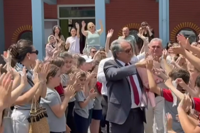 Eğitimci Zafer Tekçe Emekliliğe Uğurlandı