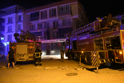 Lapseki'de Apartmanda Çıkan Dumandan 5 Kişi Etkilendi