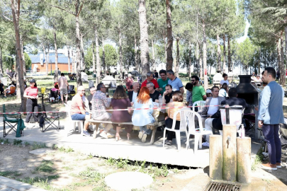 Candan Yüceer Eğitim Emekçileriyle Kent Ormanı’nda Buluştu