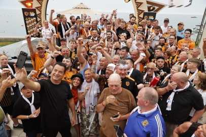 Acun Ilıcalı, Hull City Taraftarlarıyla Antalya'da Buluştu