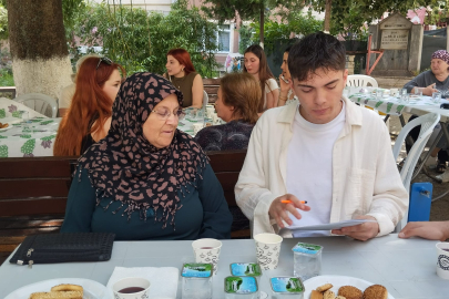 Öğrenciler Mahalleliye Uykunun Önemini Anlattılar