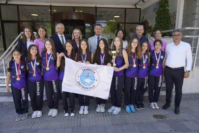 Çorlu’da Türkiye Şampiyonu Takıma Tebrik Ziyareti