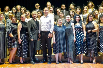 Gelibolu Maarif Korosu Konser Verdi