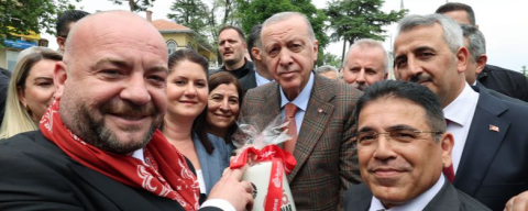 Cumhurbaşkanı Erdoğan’a Kırmızı Dipli Mumla Kırkpınar Daveti