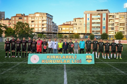 Vali Turan Kurumlar Ligi Karşılaşmalarını Takip Etti
