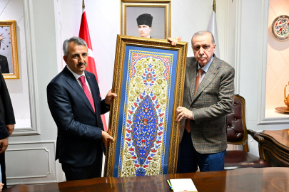 Vali Sezer’den Cumhurbaşkanı Erdoğan’a Anlamlı Hediye