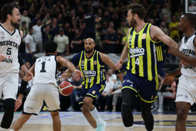 Fenerbahçe, Beşiktaş Karşısında Seriyi 1-1'e Getirdi