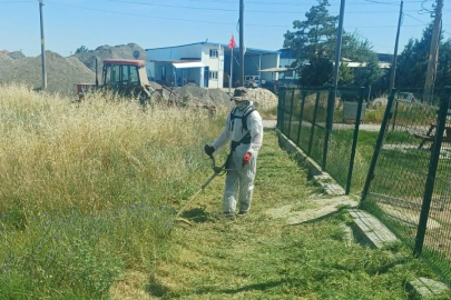 Muratlı’da Temizlik ve Çevre Düzenleme Çalışmaları Sürüyor