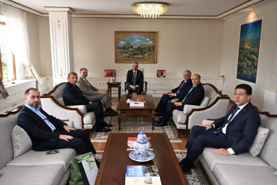 Yeşilay Genel Başkanı Mehmet Dinç’ten Vali Yunus Sezer’e Ziyaret