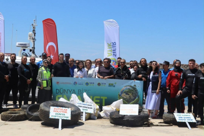 Enez Limanı’nda Deniz Dibi Temizliği Gerçekleştirildi