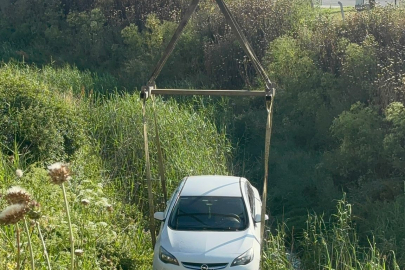 Yokuşta Kayan Otomobil Dereye Uçtu