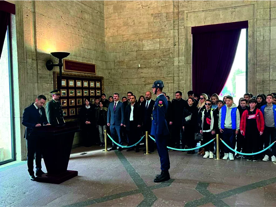 Başkan Balkan, Kurtuluş'un 100'ncü Yılında  Öğrencilerle Anıtkabir'e Gitti