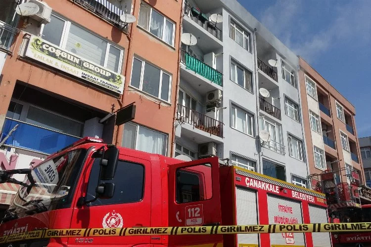 4 katlı apartmanda yangın paniği