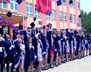 Şehit Öğretmen Mehmet Birol Mesleki ve Teknik  Anadolu Lisesi’nde Mezuniyet Töreni Yapıldı