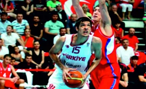 Genç Basketbolcu Ayberk Olmaz A Milli Takımda