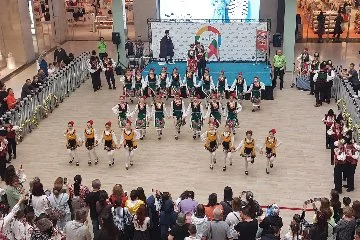 AVM’de Dünya Dansları etkinliği