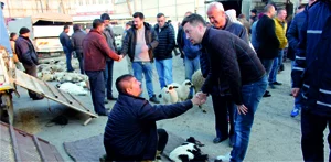 Başkan Av. Aydın Balkan ilçemiz Hayvan Pazarı Esnafını Ziyaret Etti