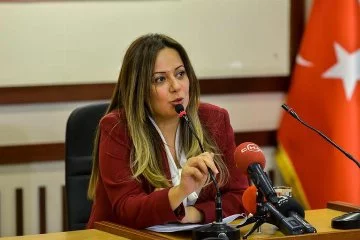 CHP Genel Başkan Yardımcısı  görevinden istifa etti