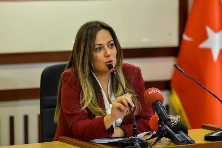 CHP Genel Başkan Yardımcısı  görevinden istifa etti